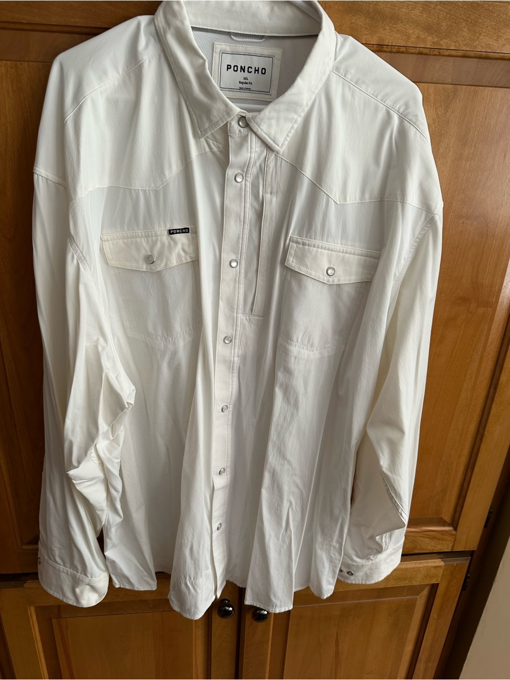 PONCHO Men's White Casual Button-Down Shirt